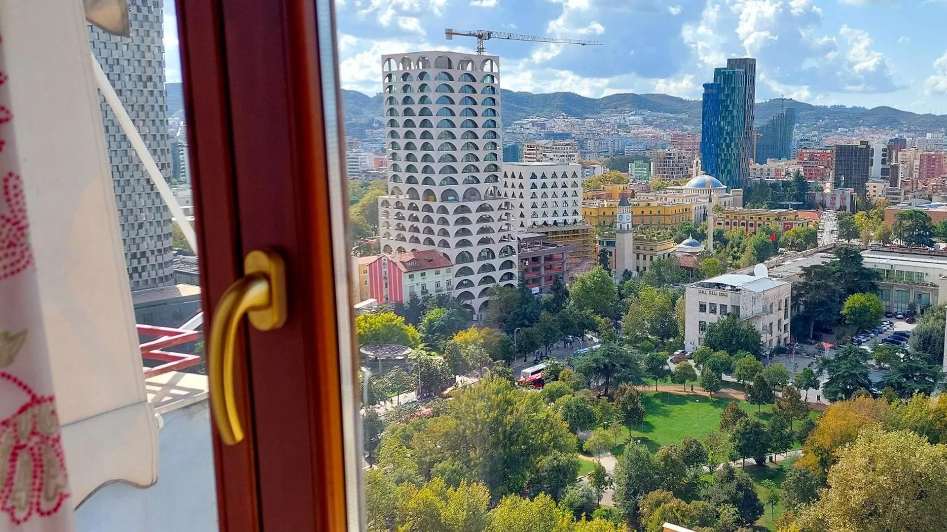 Penthouse Of Downtown Apartment Tirana Albania