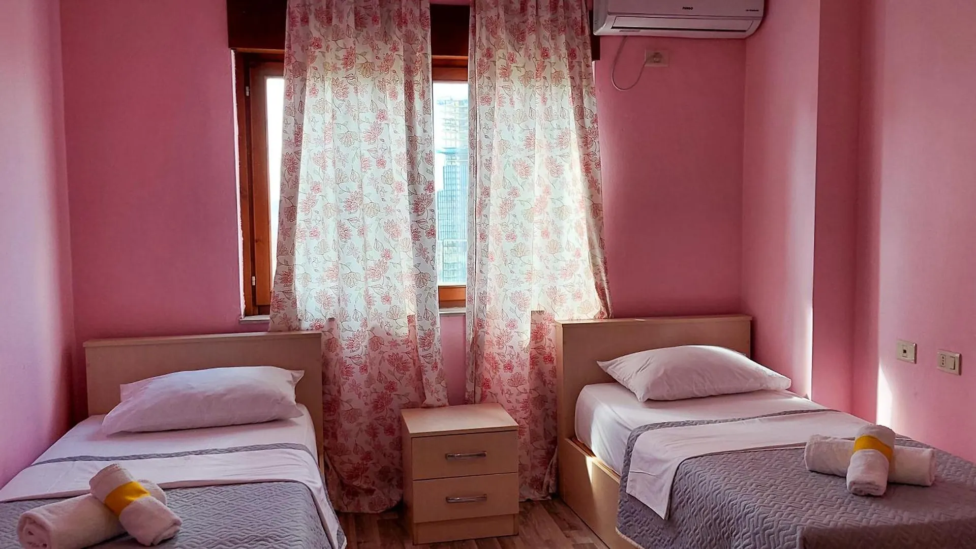 Penthouse Of Downtown Apartment Tirana
